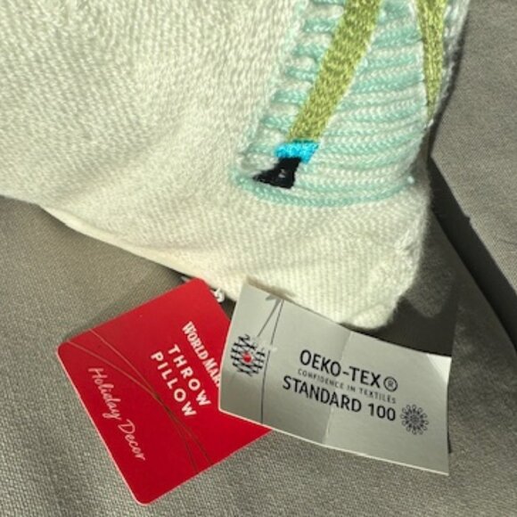 Embroidered Snow Angels Winter Throw Pillow - Ivory- NWT - Picture 12 of 13